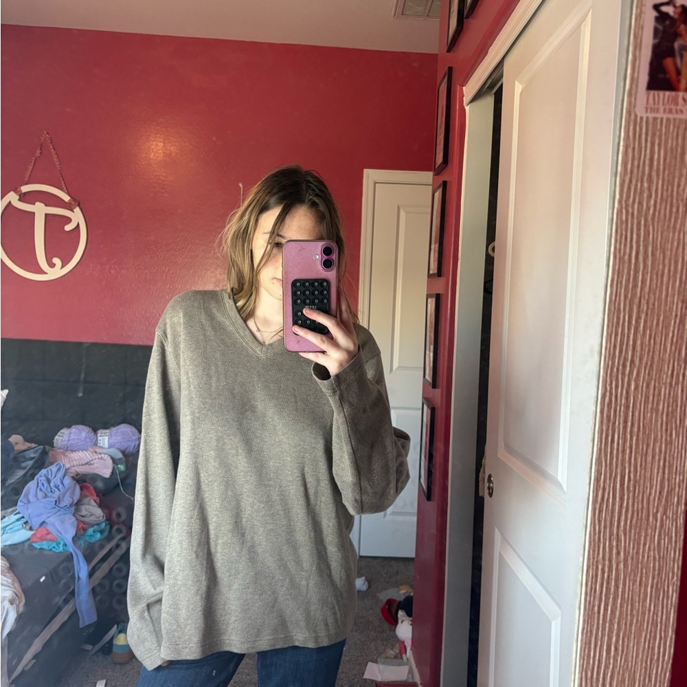 Eddie Bauer Women's V-Neck Sweater - Brown